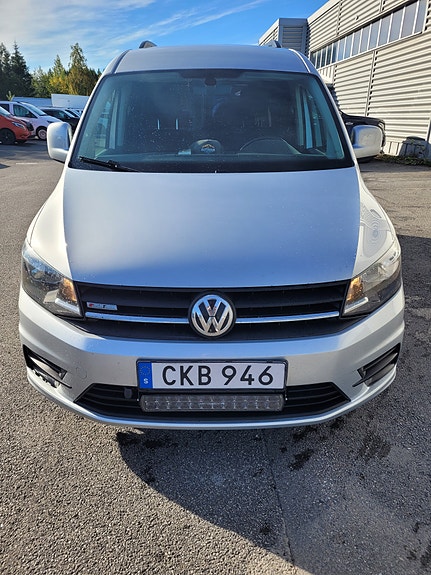 Volkswagen Caddy Maxi 3 of 5