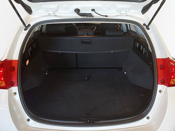 Toyota Auris 10 of 10