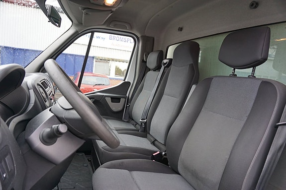 Renault Master 8 of 15