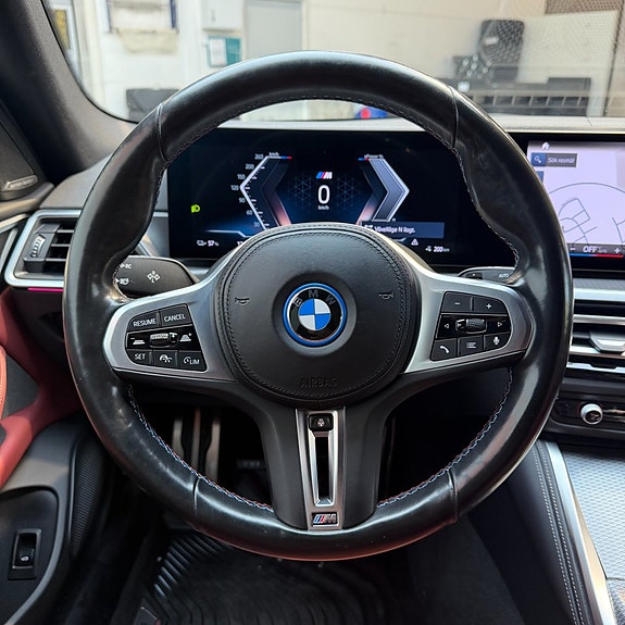 BMW i4 10 of 13