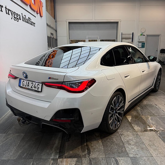 BMW i4 4 of 13