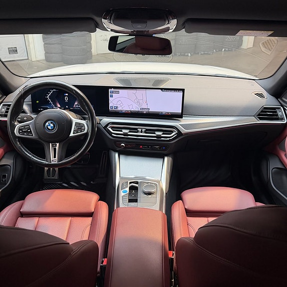 BMW i4 9 of 13
