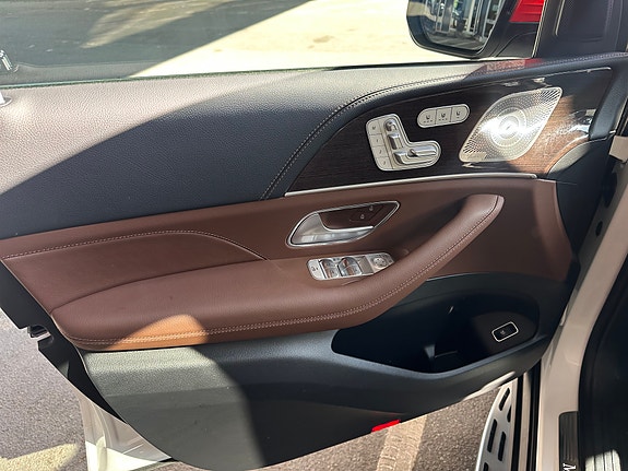 Mercedes-Benz GLE350 de 13 of 21