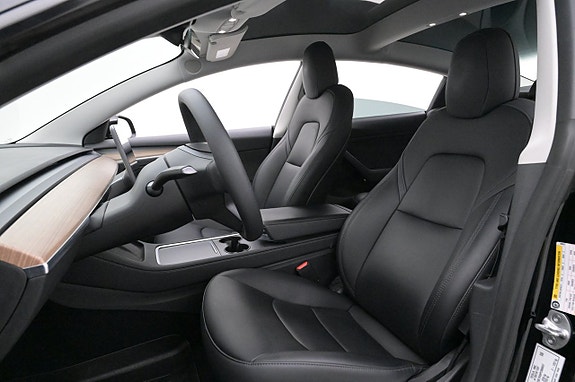 Tesla Model 3 8 of 27
