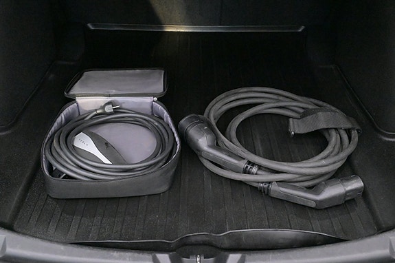Tesla Model 3 24 of 27