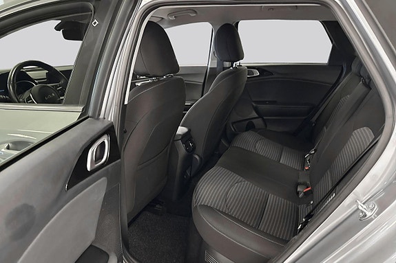 Kia Ceed 9 of 14