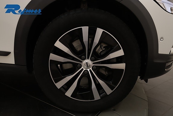 Volvo V90 Cross Country 11 of 25