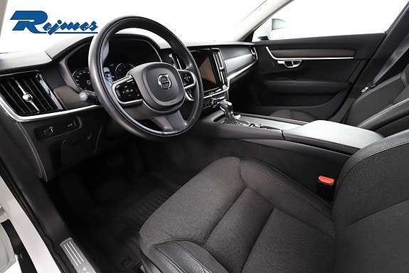 Volvo V90 Cross Country 19 of 25