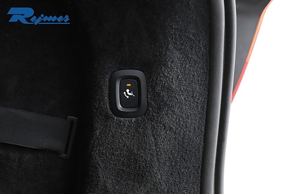 Volvo V90 Cross Country 18 of 25
