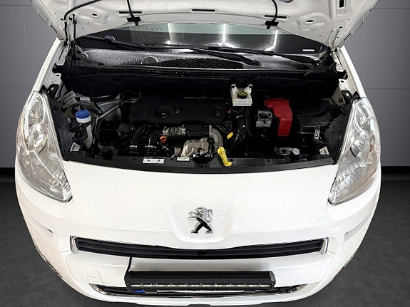 Peugeot Partner 12 of 12