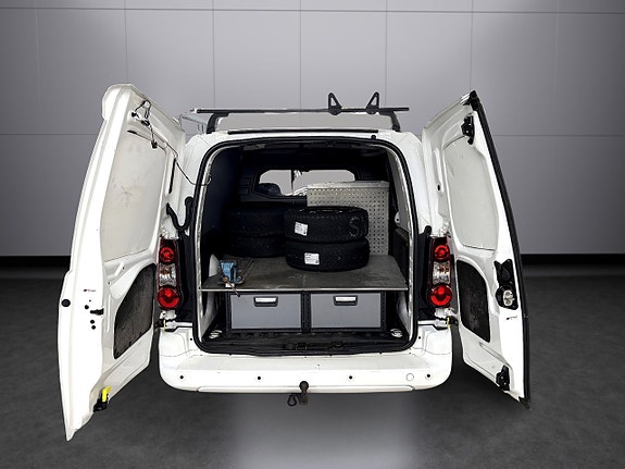 Peugeot Partner 10 of 12