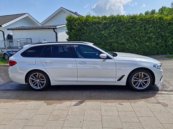 BMW 520d 8 of 16