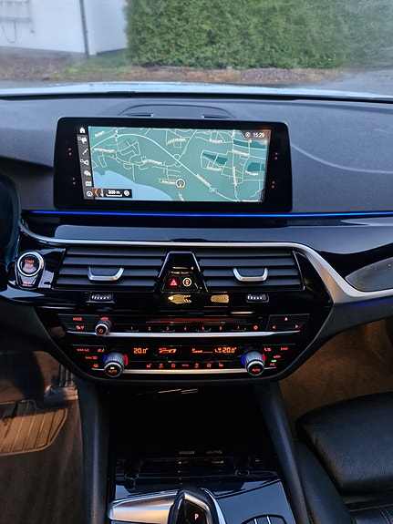 BMW 520d 15 of 16