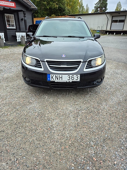 Saab 9-5 2 of 10