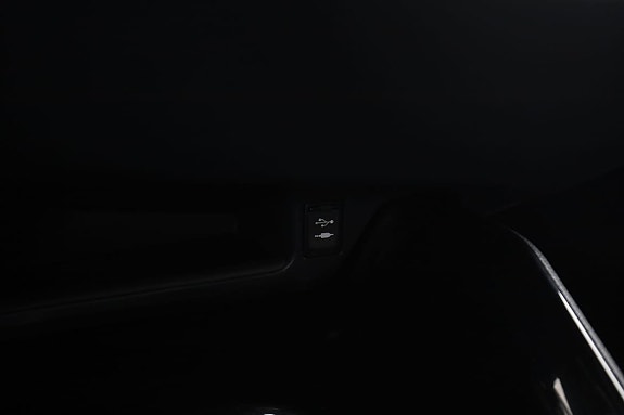 Toyota C-HR 26 of 30