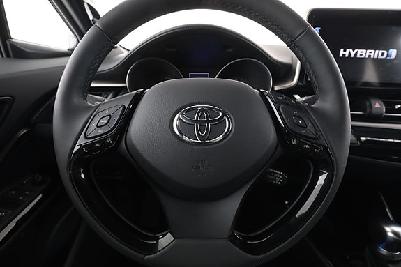 Toyota C-HR 19 of 30
