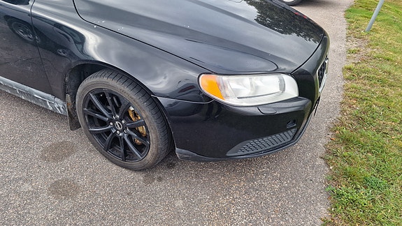 Volvo V70 4 of 5
