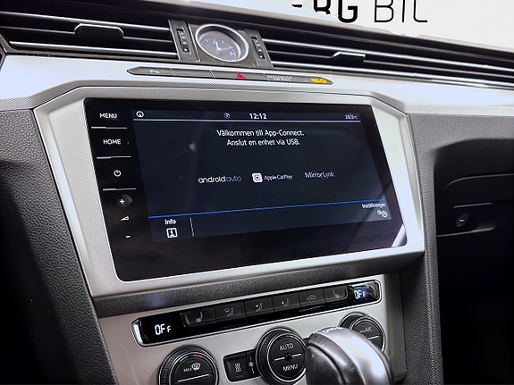 Volkswagen Passat 19 of 20