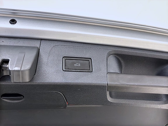 Volkswagen Passat 14 of 20