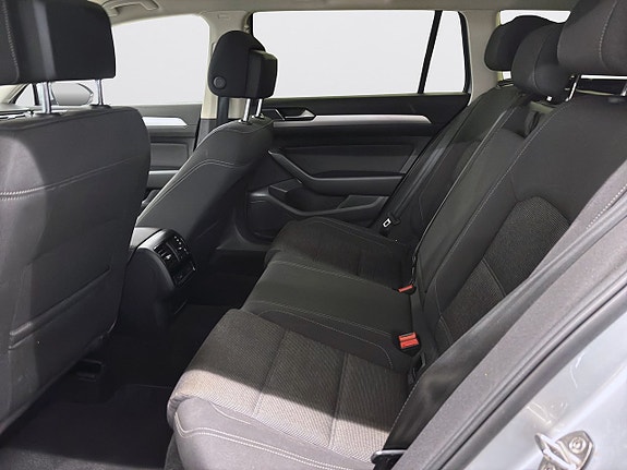 Volkswagen Passat 9 of 20