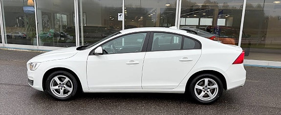 Volvo S60 3 of 7
