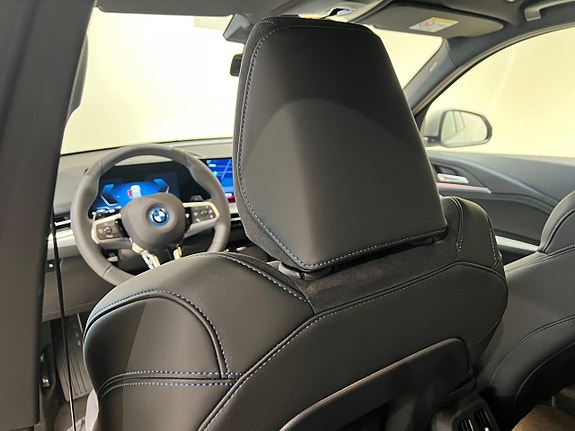 BMW X1 9 of 16