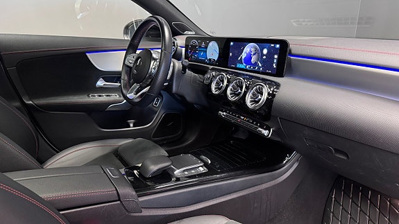 Mercedes-Benz CLA250 e 10 of 26