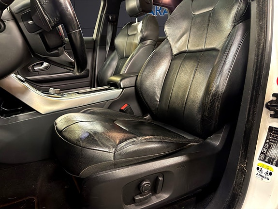 Land Rover Range Rover Evoque 15 of 30