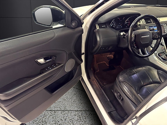 Land Rover Range Rover Evoque 14 of 30
