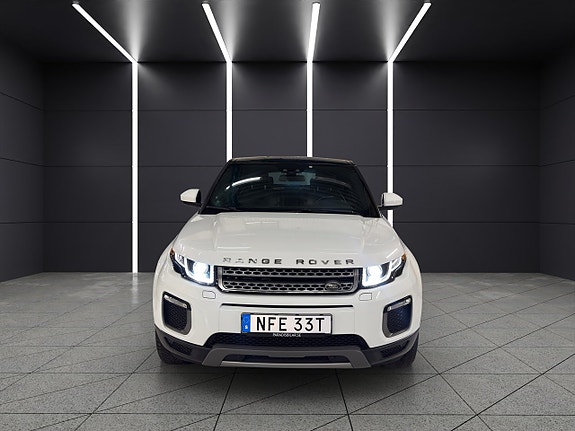 Land Rover Range Rover Evoque 8 of 30