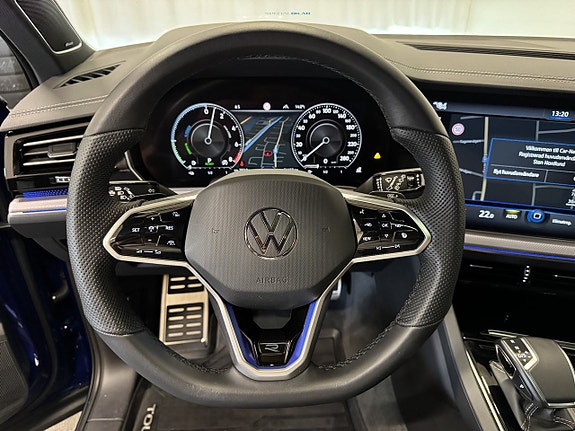Volkswagen Touareg 8 of 26