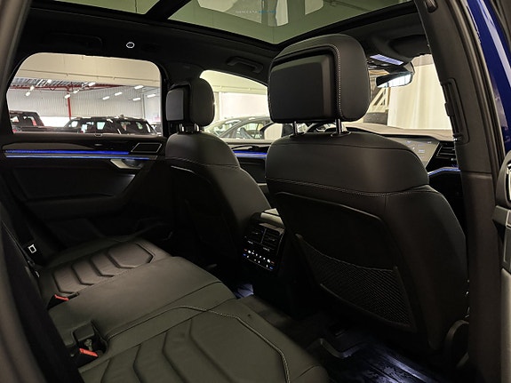 Volkswagen Touareg 18 of 26