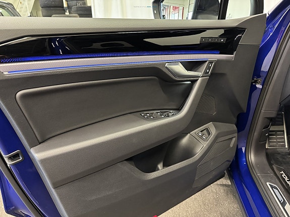 Volkswagen Touareg 5 of 26