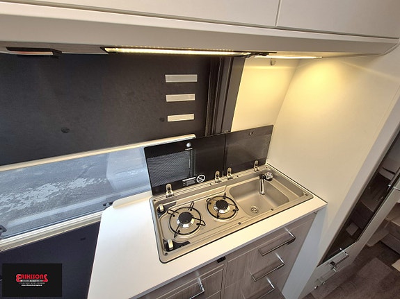 KABE 690 Van 4x4 AC 7 of 19