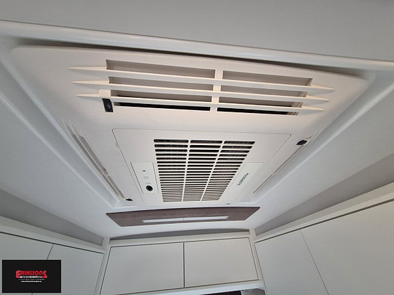 KABE 690 Van 4x4 AC 10 of 19