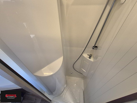 KABE 690 Van 4x4 AC 9 of 19