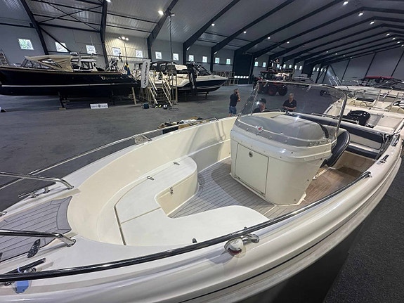 Bella 600 Ocean 5 of 11