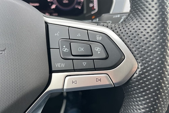 Volkswagen Passat 18 of 18