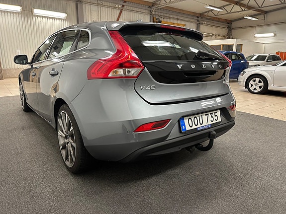 Volvo V40 7 of 11