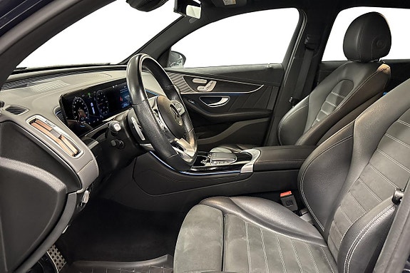 Mercedes-Benz EQC400 12 of 22