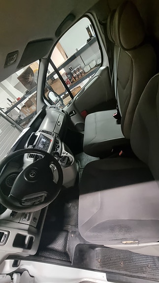 Opel Vivaro 6 of 7