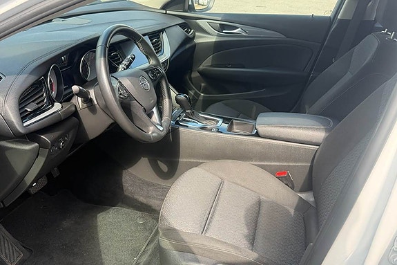 Opel Insignia 13 of 16
