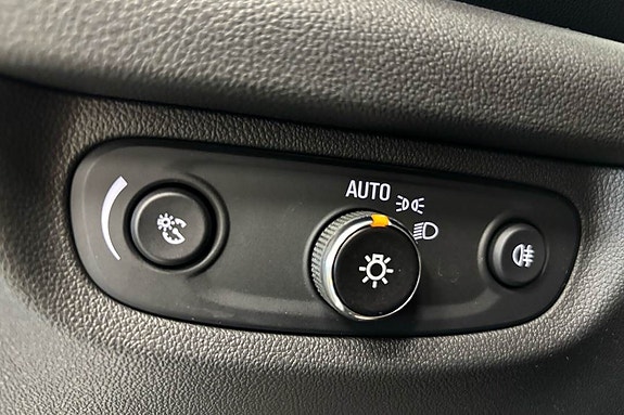 Opel Insignia 9 of 16