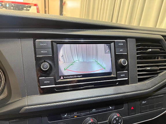 Volkswagen Transporter 13 of 13