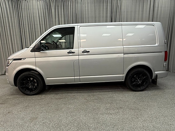 Volkswagen Transporter 2 of 13