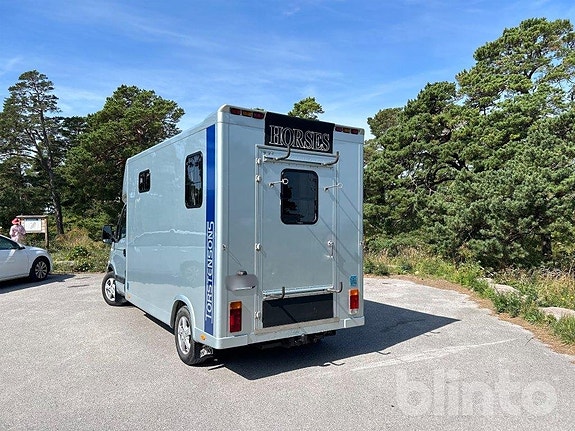 Hästlastbil - B-körkort RENAULT MASTER 4 of 6