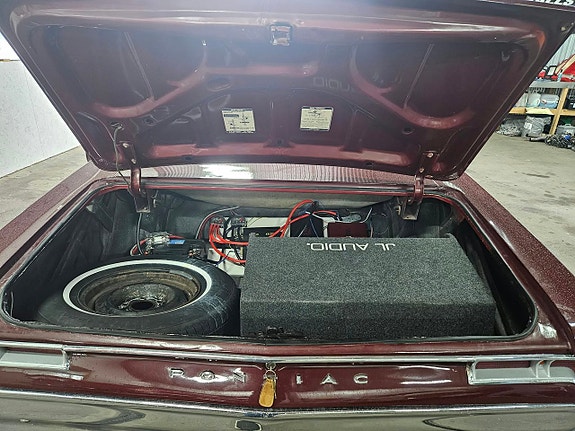 Pontiac Catalina 11 of 11