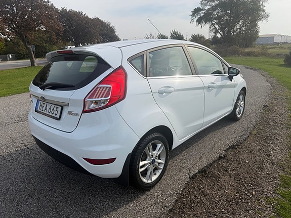 Ford Fiesta 4 of 15