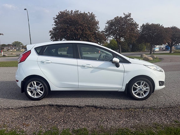 Ford Fiesta 5 of 15