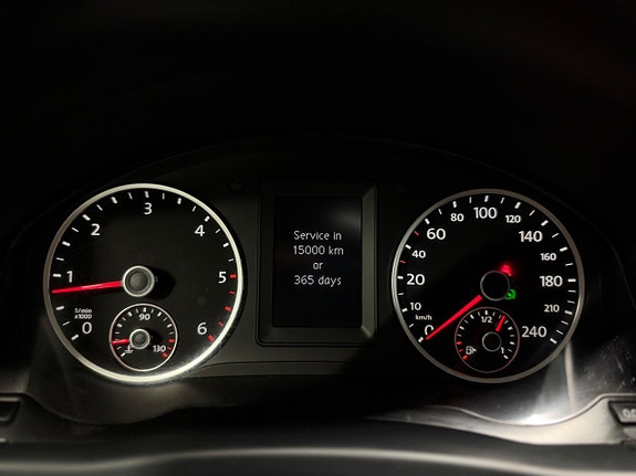 Volkswagen Tiguan 15 of 21